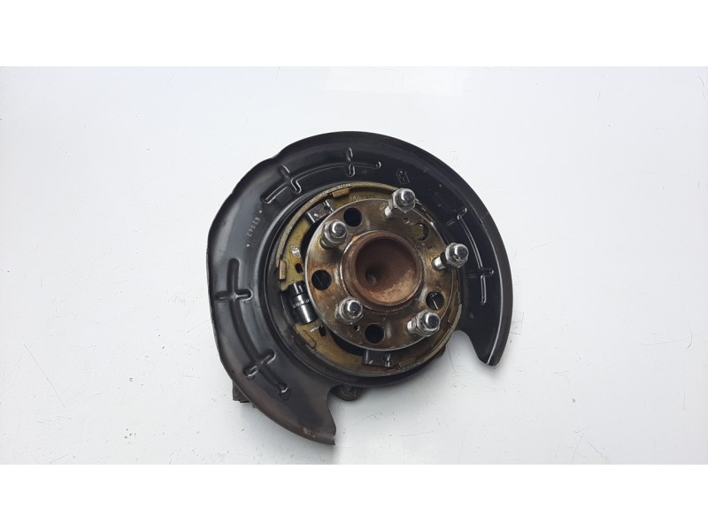 Recambio de mangueta trasera izquierda para hyundai tucson 1.6 cat referencia OEM IAM 52710D7000  