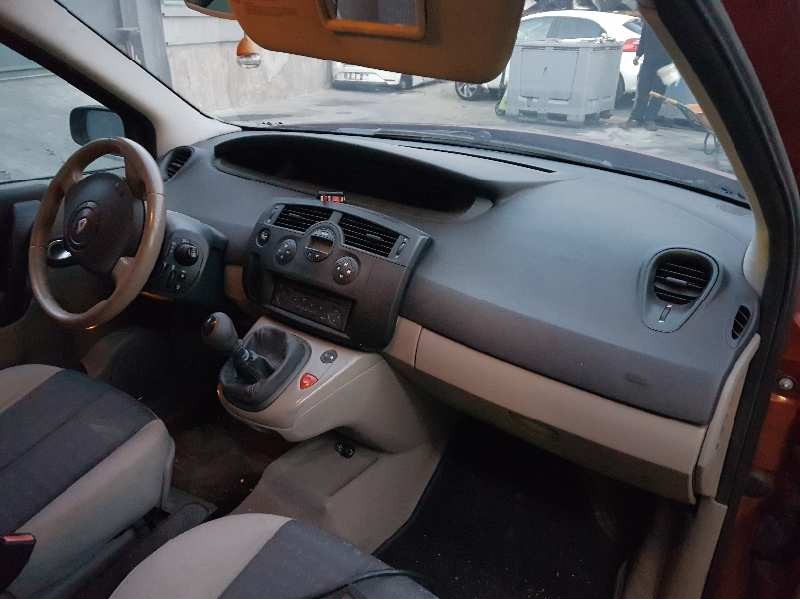 renault scenic ii del año 2003