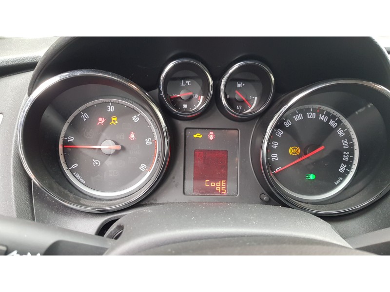 Recambio de cuadro instrumentos para opel astra j lim. 1.7 16v cdti referencia OEM IAM 13328263  