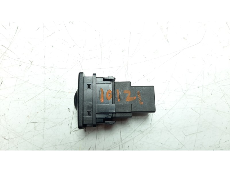 Recambio de mando luces para toyota auris hybrid active referencia OEM IAM 8415202080  