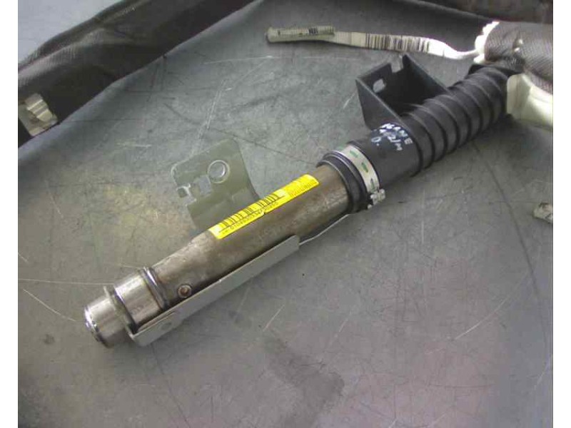 Recambio de airbag cortina delantero derecho para renault megane ii berlina 3p referencia OEM IAM 8200105860F  102/M