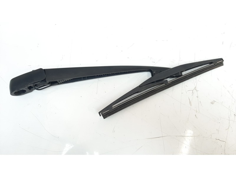 Recambio de brazo limpia trasero para suzuki vitara 1.4 16v boosterjet cat referencia OEM IAM 3882154G10000  