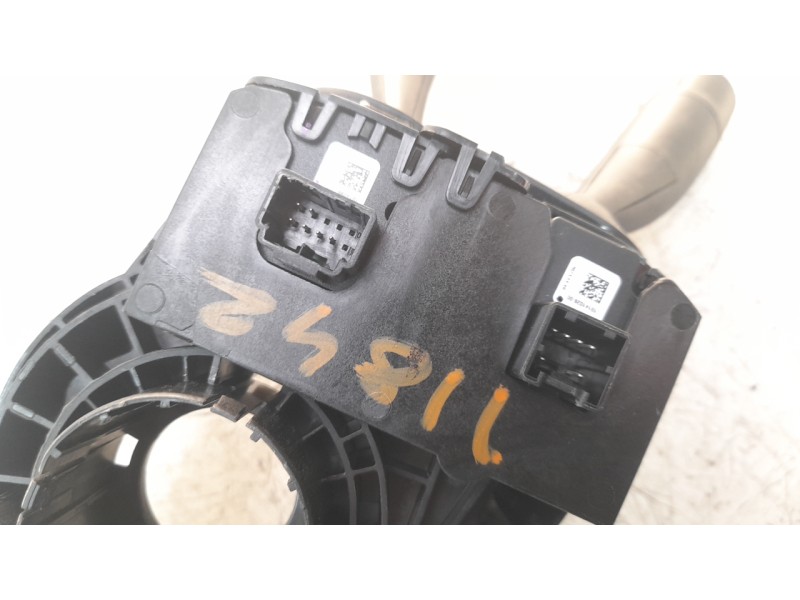 Recambio de mando multifuncion para mg zs comfort referencia OEM IAM 10565266  