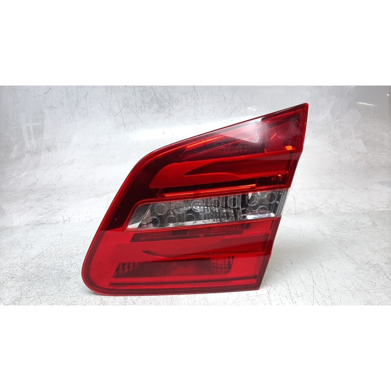 Recambio de piloto trasero derecho interior para mercedes-benz clase b (w246) b 200 cdi be (246.201) referencia OEM IAM A2469066