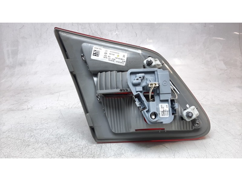 Recambio de piloto trasero derecho interior para mercedes-benz clase b (w246) b 200 cdi be (246.201) referencia OEM IAM A2469066