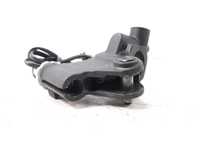 Recambio de bomba embrague para ducati scrambler referencia OEM IAM 63640022A  