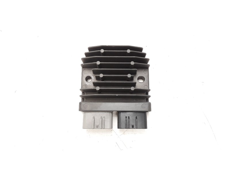 Recambio de alternador para bmw s 1000 rr s 1000 rr referencia OEM IAM 8523367  