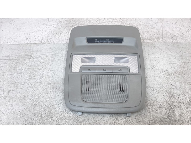Recambio de luz interior para mg zs comfort referencia OEM IAM 10364191  