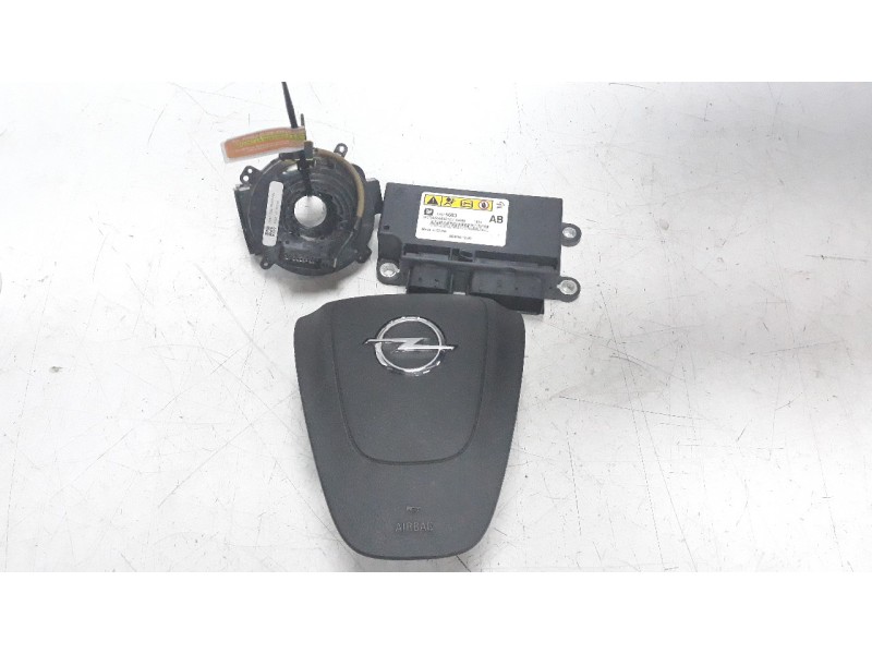 Recambio de kit airbag para opel astra j lim. 1.7 16v cdti referencia OEM IAM 39172523  