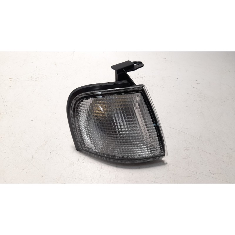 Recambio de piloto delantero derecho para nissan primera berl./familiar (p10/w10) referencia OEM IAM B613086J00 108800528 DS1744