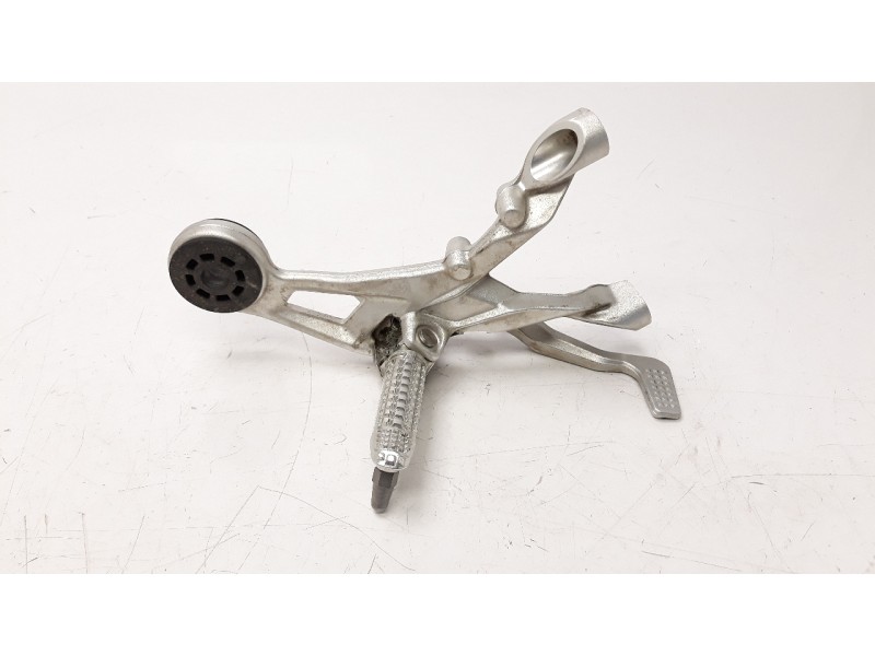 Recambio de estribo para bmw s 1000 rr s 1000 rr referencia OEM IAM 8568716 8361540 8568709