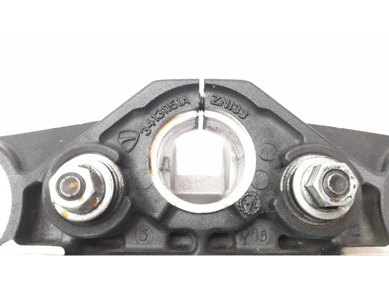 Recambio de tija para ducati scrambler referencia OEM IAM 34131151A  