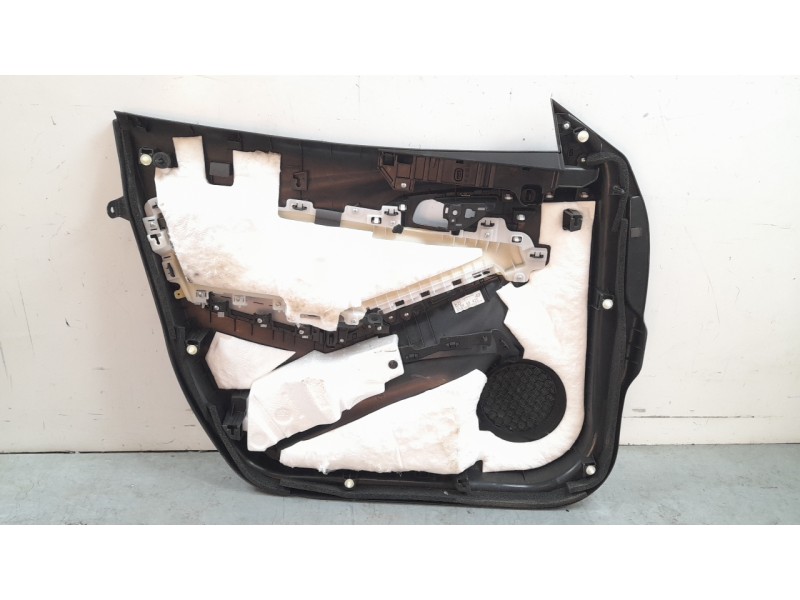 Recambio de juego tapizados / cartoneras para mazda cx-3 2.0 cat referencia OEM IAM DL8W68420  