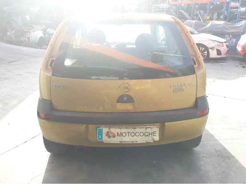 opel corsa c del año 2001