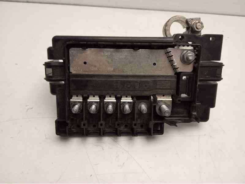 Recambio de caja reles / fusibles para seat ibiza (kj1) style referencia OEM IAM 2Q0937548D  