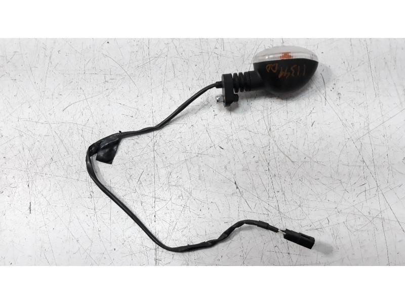 Recambio de piloto delantero derecho para ducati scrambler referencia OEM IAM 53040155B  