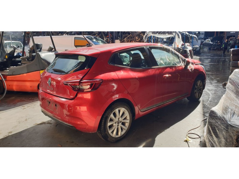 renault clio v del año 2020