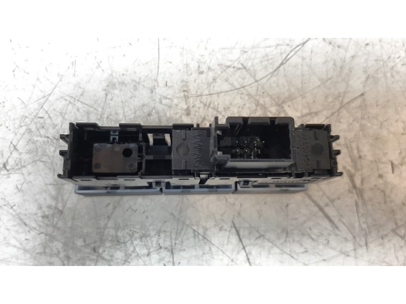 Recambio de mando multifuncion para seat arona 1.6 tdi referencia OEM IAM 6F9927138  