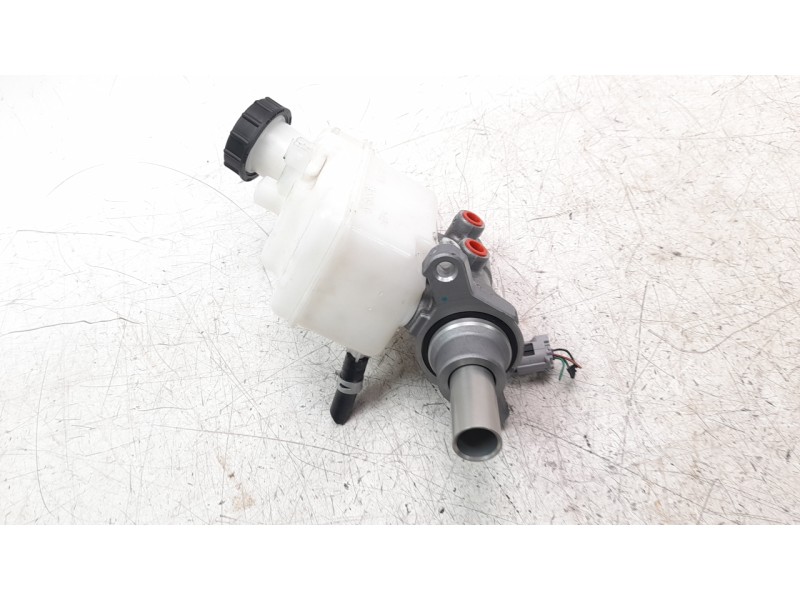Recambio de bomba freno para mg zs comfort referencia OEM IAM 10122582  