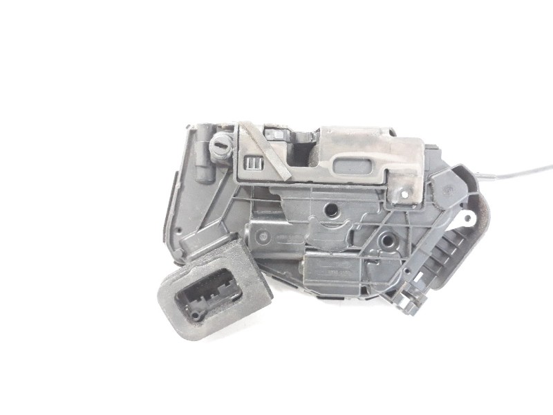 Recambio de cerradura puerta trasera derecha para volkswagen polo edition referencia OEM IAM A6E5TA839016E  