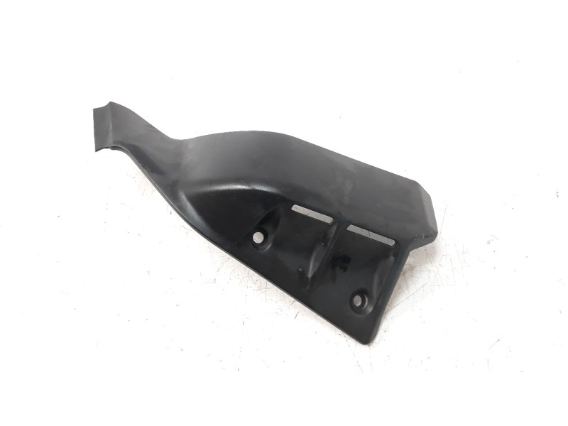 Recambio de moldura para ducati scrambler referencia OEM IAM 48212261A  