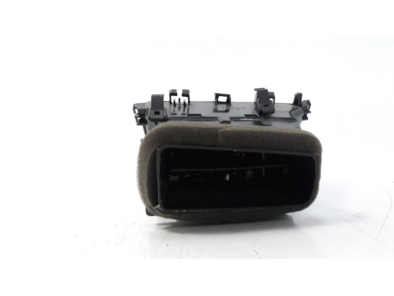 Recambio de rejilla aireadora para volkswagen polo edition referencia OEM IAM 2G1819703  