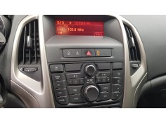 Recambio de sistema audio / radio cd para opel astra j lim. 1.7 16v cdti referencia OEM IAM 20983513 13337218  2
