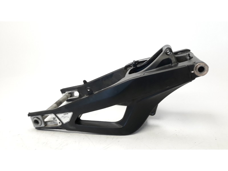 Recambio de puente trasero para bmw s 1000 rr s 1000 rr referencia OEM IAM 15230011  