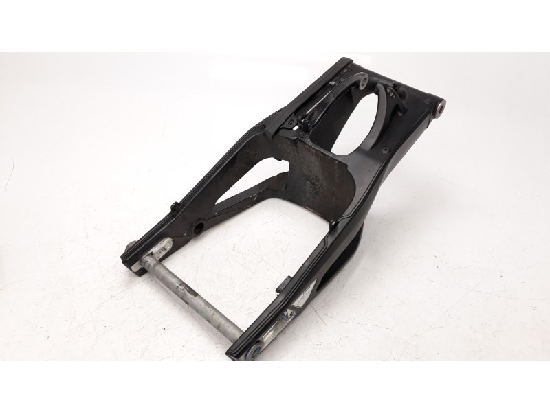 Recambio de puente trasero para bmw s 1000 rr s 1000 rr referencia OEM IAM 15230011  