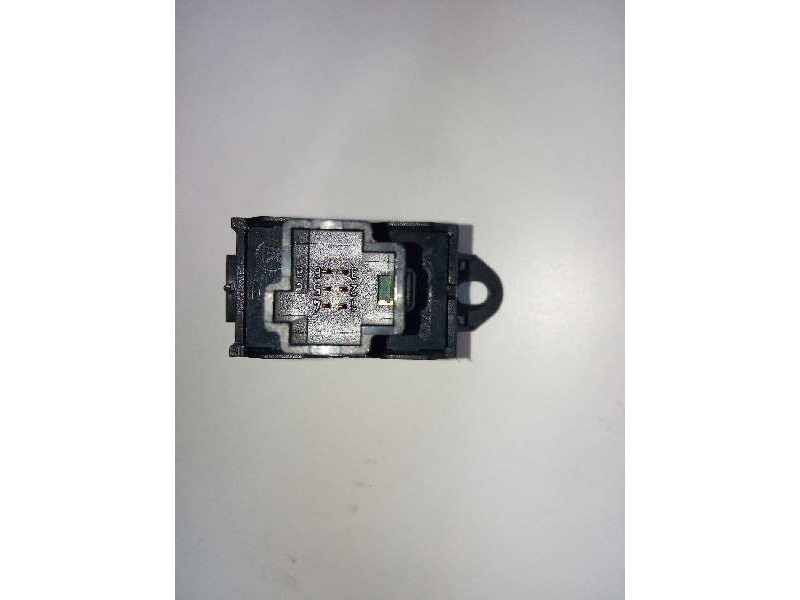 Recambio de mando elevalunas trasero derecho para volvo v50 familiar 2.4 momentum referencia OEM IAM 30774163  