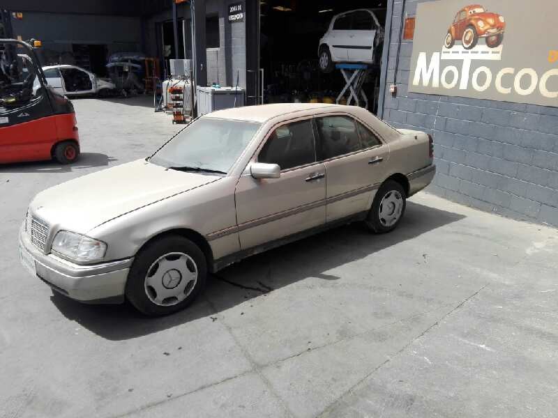 mercedes-benz clase c (w202) berlina del año 2000