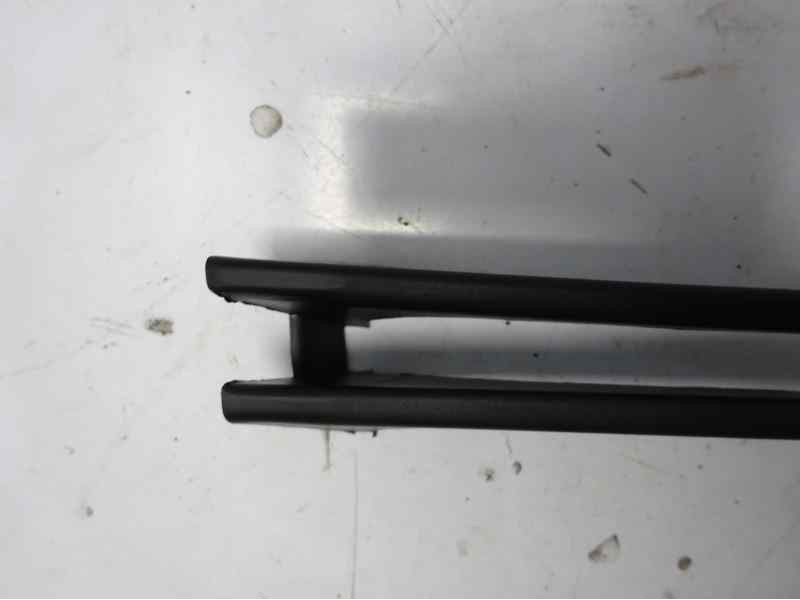 Recambio de rejilla paragolpes delantero para bmw serie 3 berlina (e46) referencia OEM IAM 51118226611 107060805 BM0182124