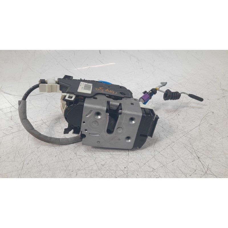 Recambio de cerradura puerta trasera derecha para mercedes-benz clase b (w246) b 200 cdi be (246.201) referencia OEM IAM 2047302