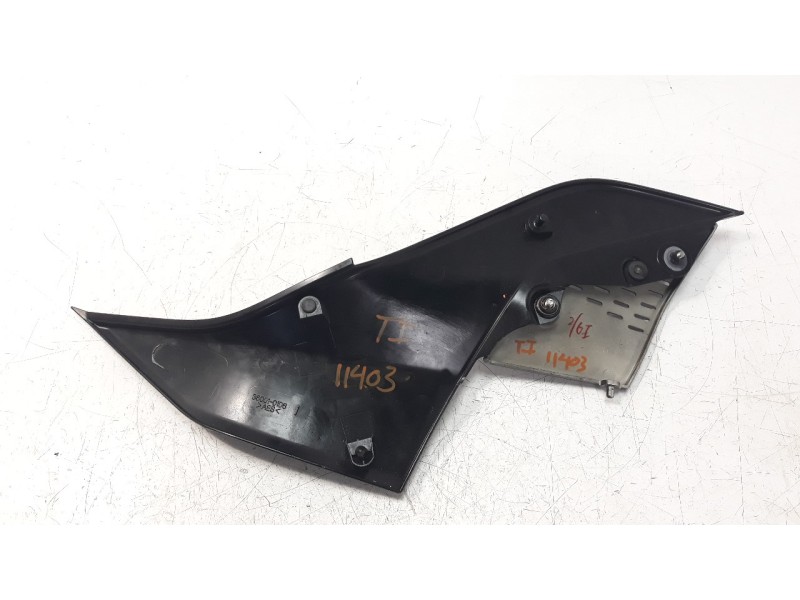 Recambio de moldura para kawasaki z 750 / z 1000 referencia OEM IAM 360010108  