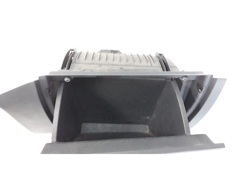 Recambio de guantera para volkswagen polo edition referencia OEM IAM 2G1857101  