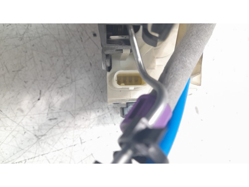 Recambio de cerradura puerta trasera derecha para mercedes-benz clase b (w246) b 200 cdi be (246.201) referencia OEM IAM 2047302