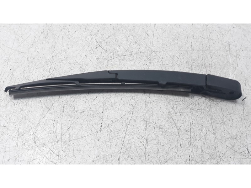 Recambio de brazo limpia trasero para kia niro referencia OEM IAM 98820AT000  