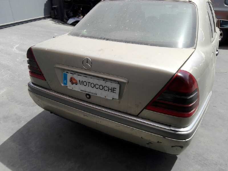 mercedes-benz clase c (w202) berlina del año 2000