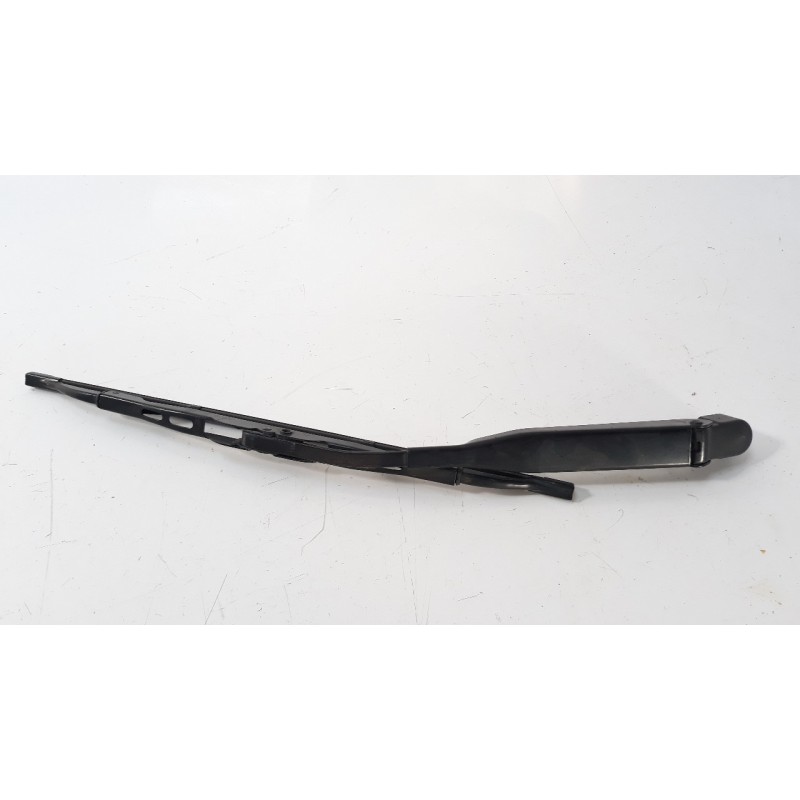 Recambio de brazo limpia trasero para mercedes-benz clase a (w168) 1.7 cdi diesel cat referencia OEM IAM A1688201044  