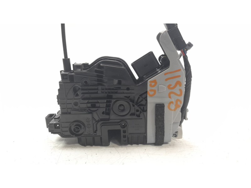 Recambio de cerradura puerta delantera derecha para kia niro referencia OEM IAM 81320AT110  