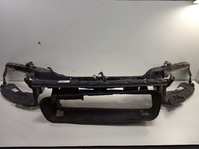 Recambio de panel frontal para volvo v50 familiar 2.4 momentum referencia OEM IAM 31335263 109240670 