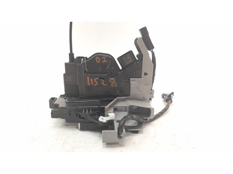 Recambio de cerradura puerta delantera izquierda para kia niro referencia OEM IAM 81310AT100  