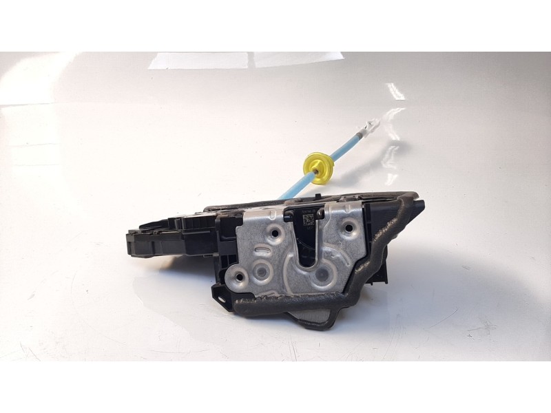 Recambio de cerradura puerta trasera derecha para bmw serie 1 lim. (f40) 120i referencia OEM IAM 51227956144  