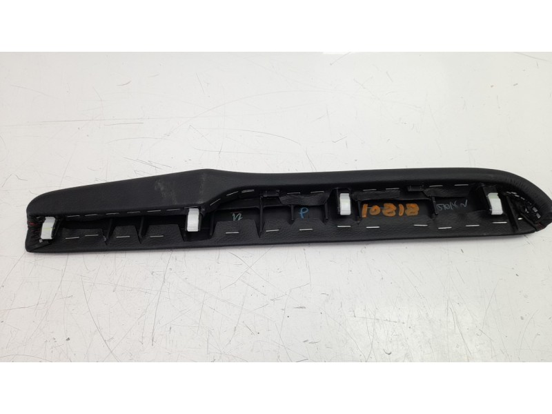 Recambio de moldura para honda civic lim.5 (fk) 1.0 vtec cat referencia OEM IAM 83411TBAA01ZA  