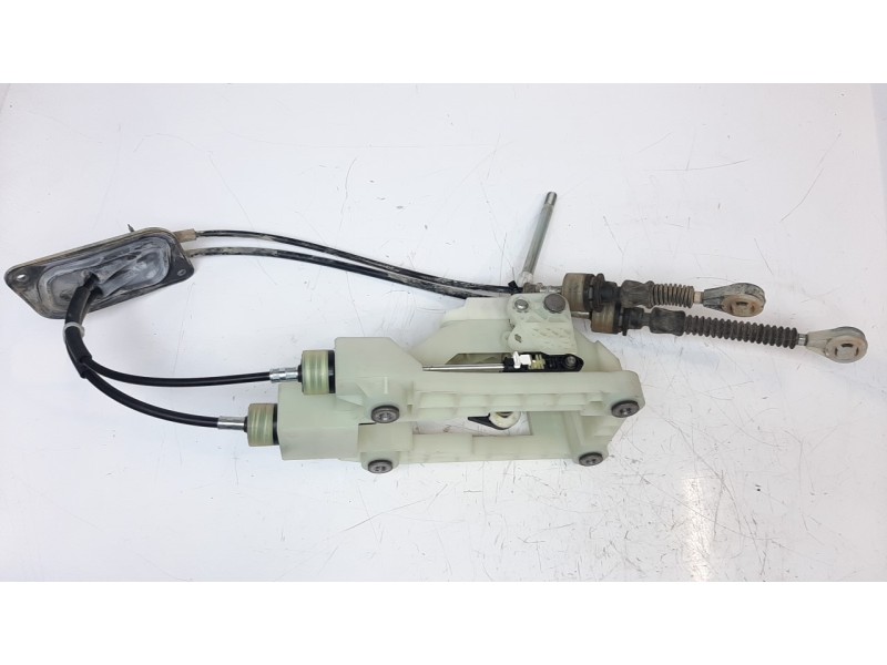 Recambio de palanca cambio para suzuki vitara 1.4 16v boosterjet cat referencia OEM IAM 2810062M03HTV  