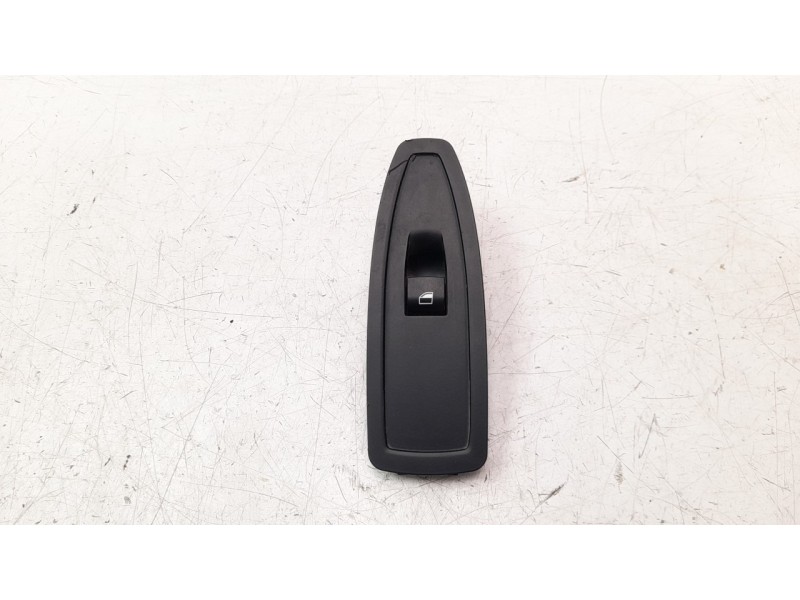Recambio de mando elevalunas delantero derecho para bmw serie 1 lim. (f20/f21) 2.0 16v turbodiesel referencia OEM IAM 920810702 