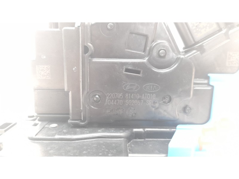 Recambio de cerradura puerta trasera izquierda para kia niro referencia OEM IAM 81410AT010  