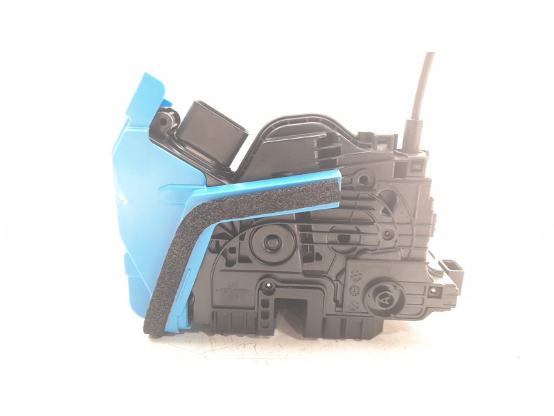 Recambio de cerradura puerta trasera izquierda para kia niro referencia OEM IAM 81410AT010  