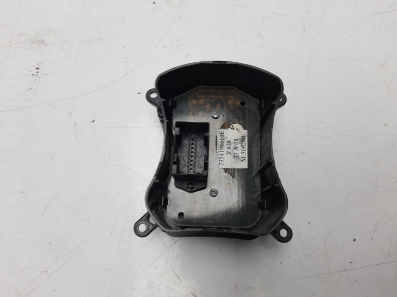 Recambio de warning para fiat doblo (119) 1.3 16v jtd cat referencia OEM IAM 7354198610E  