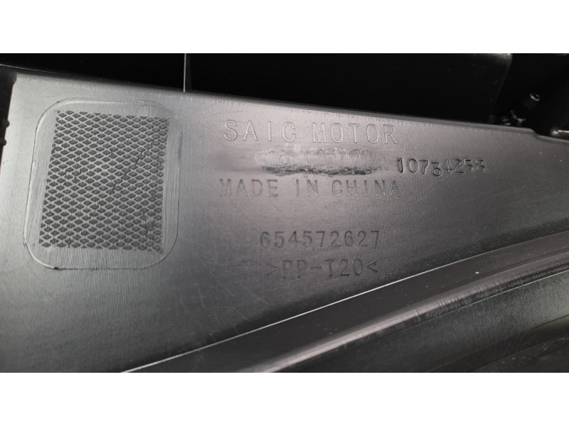 Recambio de torpedo para mg zs comfort referencia OEM IAM 10734258  